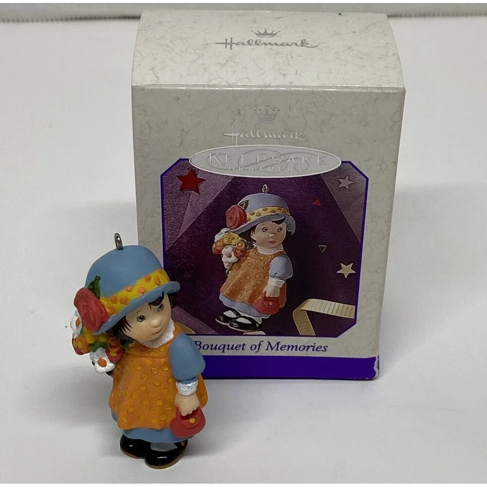 Hallmark Keepsake Ornament Bouquet of Memories Hand crafted Dated 1998 Happy